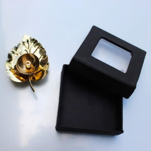 Gold Brass Leaf Candle Holder Gift Set